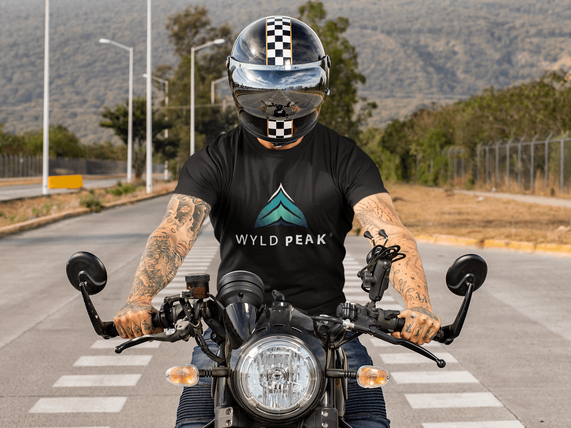 Branded Men's Organic Cotton T-Shirt – Minimalist Sustainable Outdoor Tee